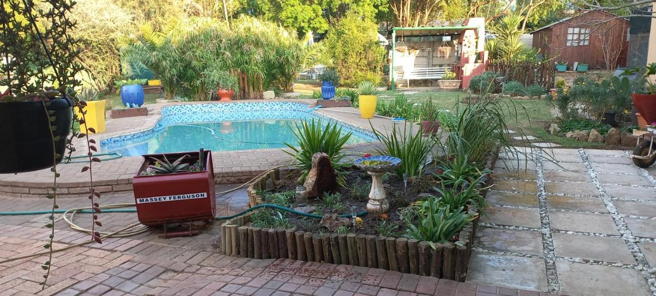 The Cottage Unit Bloemfontein Eksteriør billede